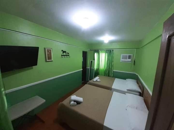 Santimart Backpackers Coron Hotel Buitenkant foto