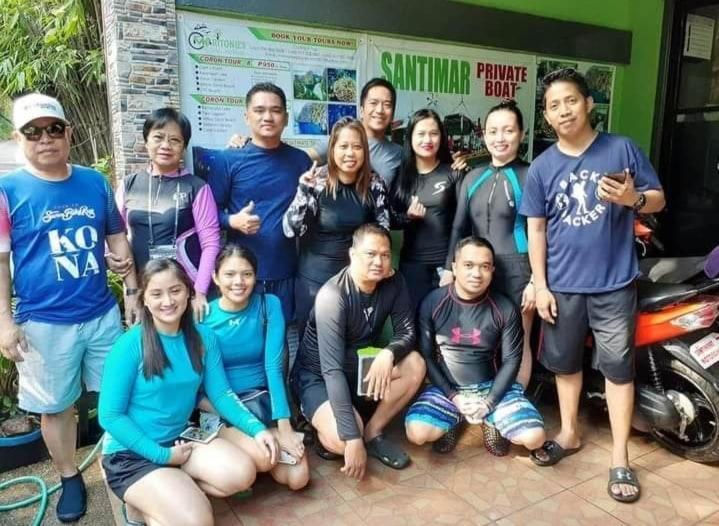 Santimart Backpackers Coron Hotel Buitenkant foto